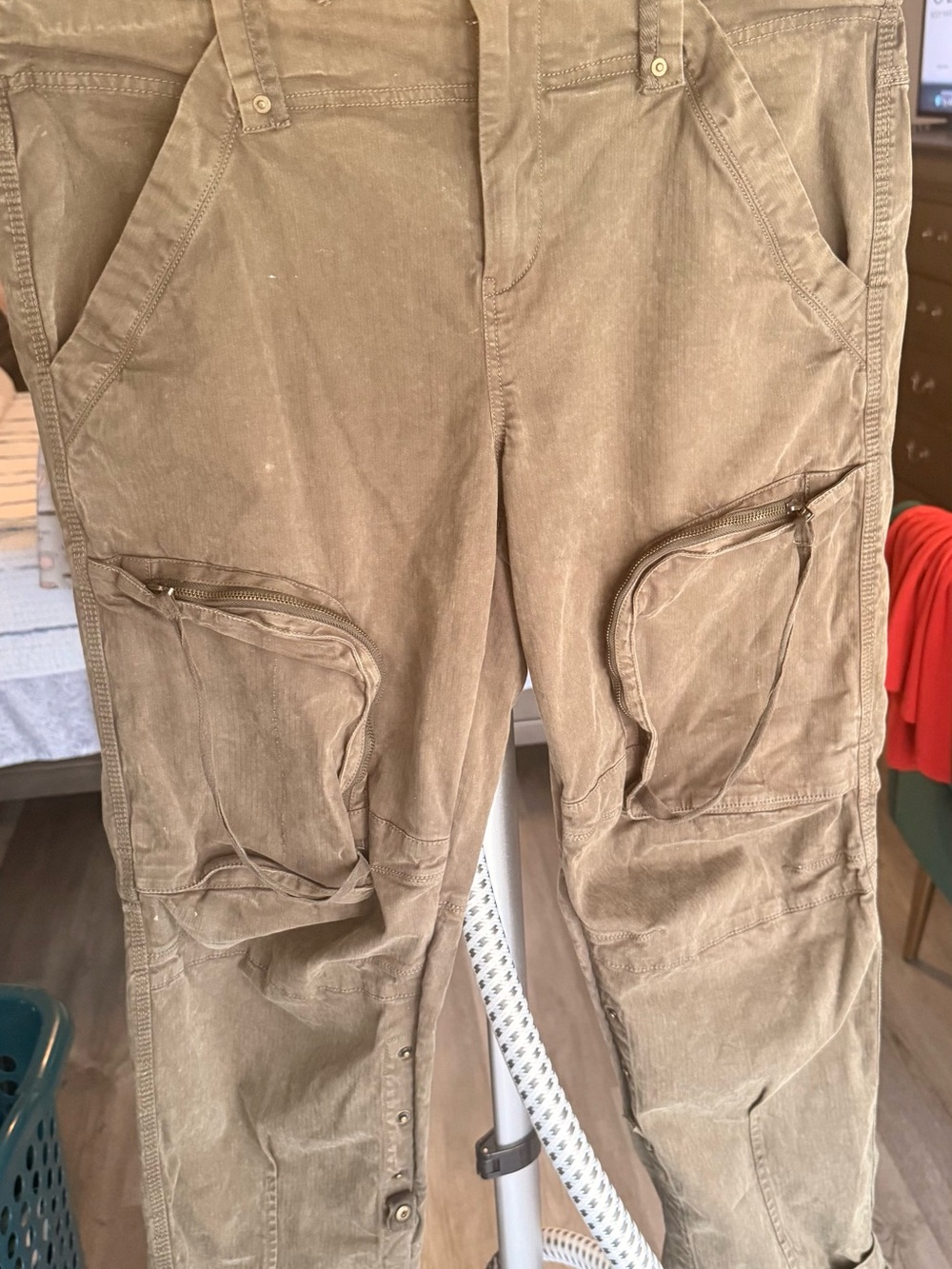 Women’s Utility Carpenter Pants in Brown